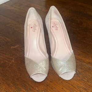 EUC Plenty by Tracy Reese Wylie peep toe wedge